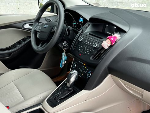 Ford Focus 2015 красный - фото 14