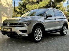 Продажа б/у Volkswagen Tiguan 2016 года - купить на Автобазаре