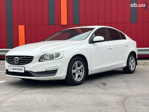 Volvo S60 2015 - фото 4