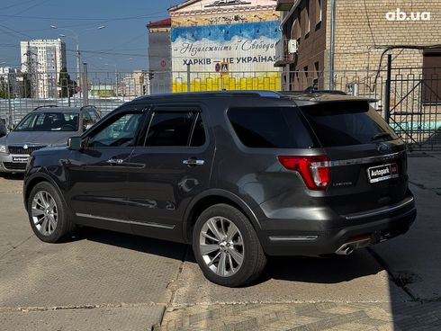 Ford Explorer 2018 серый - фото 4