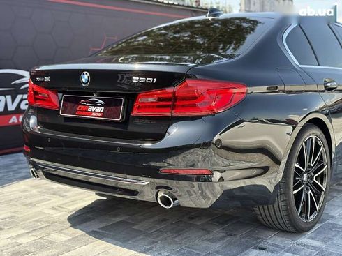 BMW 5 серия 2017 - фото 10