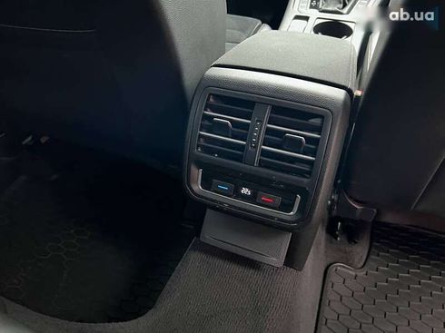 Volkswagen Passat 2018 - фото 20