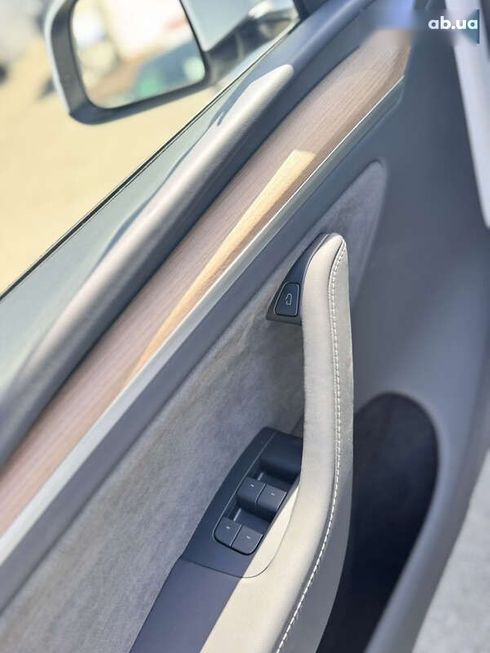 Tesla Model Y 2024 - фото 4
