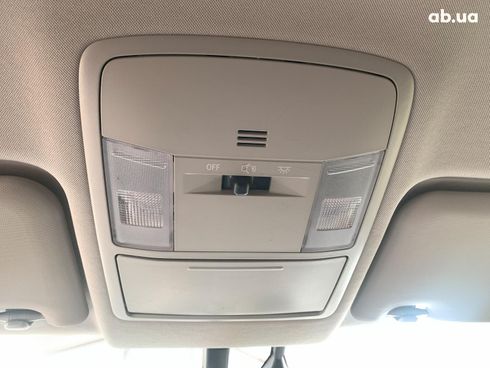 Toyota RAV4 2016 серый - фото 37