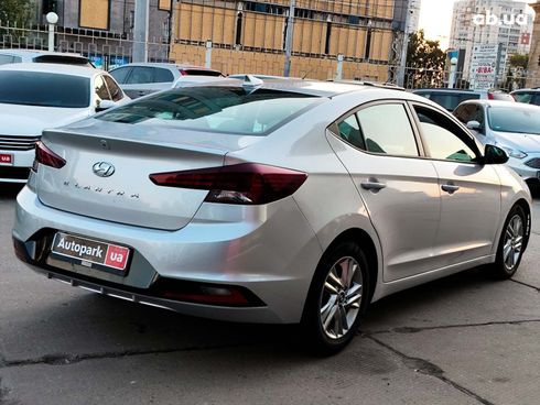 Hyundai Elantra 2019 серый - фото 8