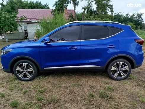 MG ZS EV 2020 синий - фото 4