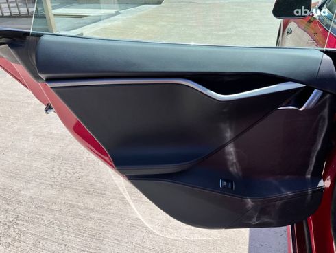 Tesla Model S 2018 красный - фото 18
