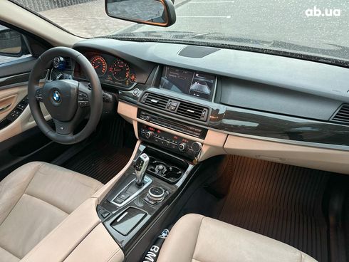 BMW 5 серия 2010 черный - фото 30