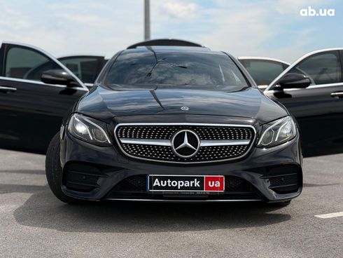 Mercedes-Benz E-Класс 2019 черный - фото 28
