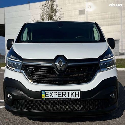 Renault Trafic 2019 - фото 8