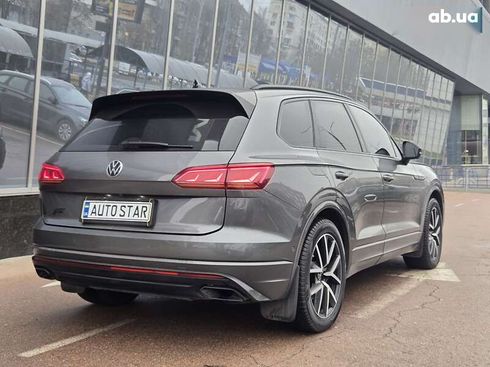Volkswagen Touareg 2021 - фото 4