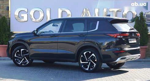 Mitsubishi Outlander 2021 - фото 11