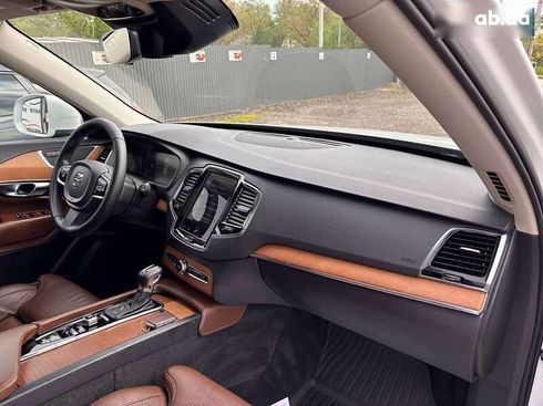 Volvo XC90 2018 - фото 26