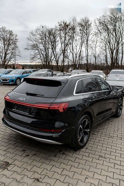 Audi E-Tron 2021 - фото 30