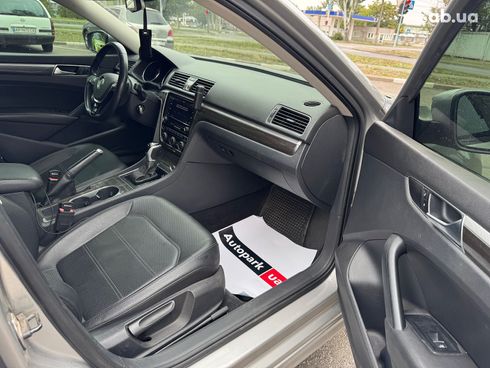 Volkswagen passat b7 2012 серый - фото 86