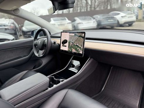 Tesla Model Y 2020 - фото 30