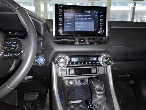 Toyota RAV4 Hybrid 2019 серый - фото 14