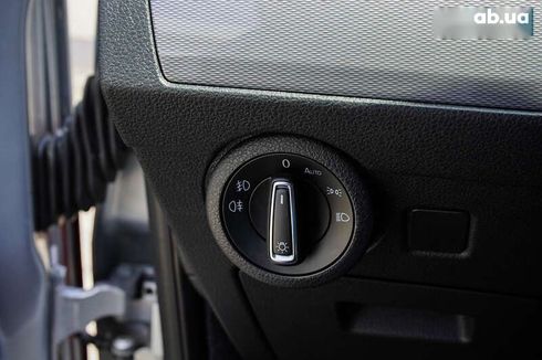 Volkswagen Multivan 2020 - фото 19