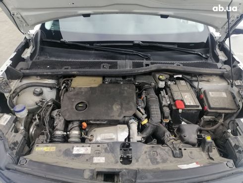 Peugeot 2008 2020 белый - фото 15