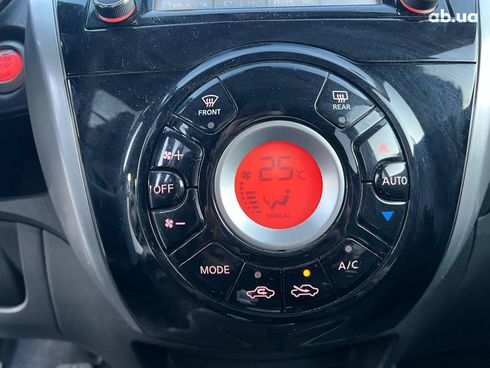 Nissan Note 2014 серый - фото 22