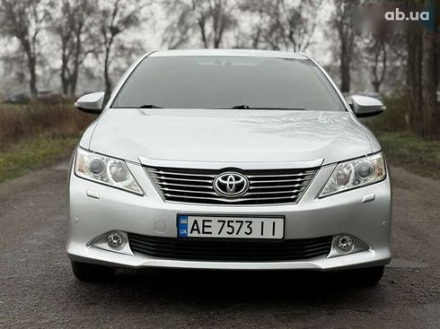 Toyota Camry 2011 - фото 11