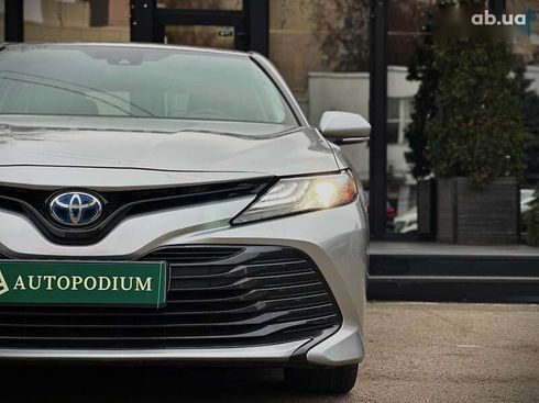 Toyota Camry 2018 - фото 7