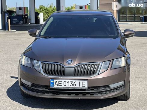 Skoda Octavia 2017 - фото 14