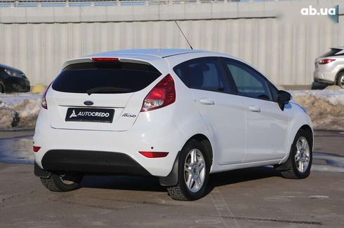 Ford Fiesta 2016 - фото 8