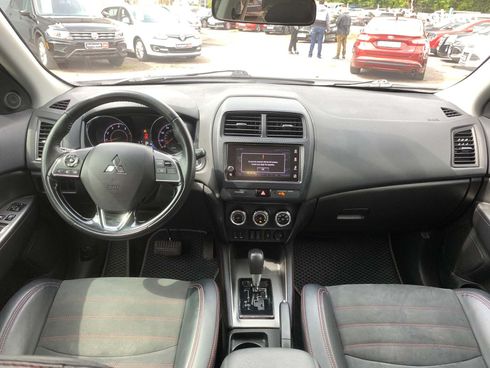 Mitsubishi Outlander 2018 белый - фото 27
