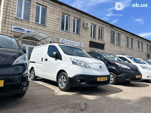 Nissan e-NV200 2019 - фото 13