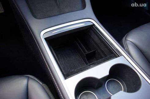 Tesla Model 3 2022 - фото 27