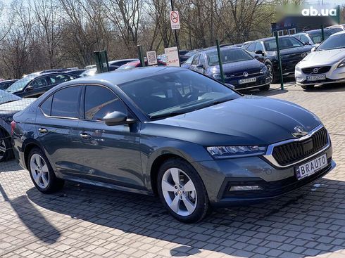 Skoda Octavia 2020 - фото 8