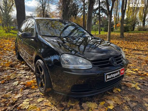 Volkswagen Golf 2004 черный - фото 3