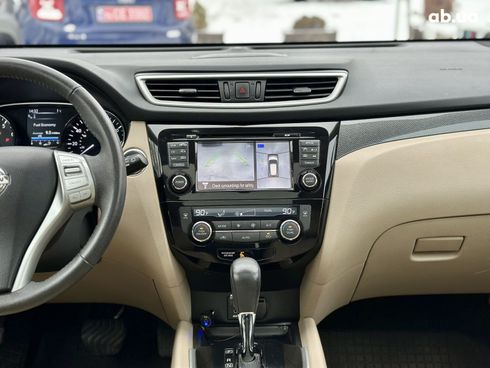 Nissan Rogue 2016 красный - фото 17