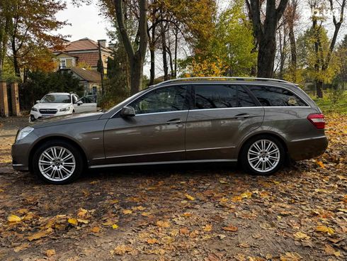 Mercedes-Benz E-Класс 2011 серый - фото 35