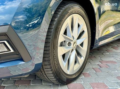 Skoda Octavia 2021 - фото 11