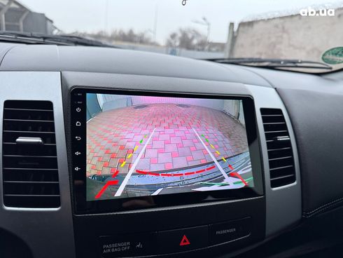 Mitsubishi Outlander XL 2011 черный - фото 26