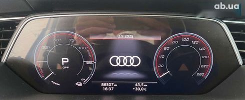 Audi E-Tron 2021 - фото 16
