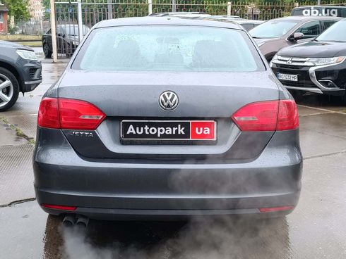 Volkswagen Jetta 2014 серый - фото 7