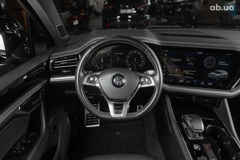 Volkswagen Touareg 2019 - фото 26