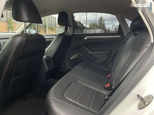 Volkswagen Passat 2017 - фото 20