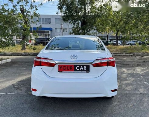 Toyota Corolla 2015 - фото 18