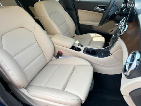 Mercedes-Benz GLA-Класс 2019 синий - фото 21