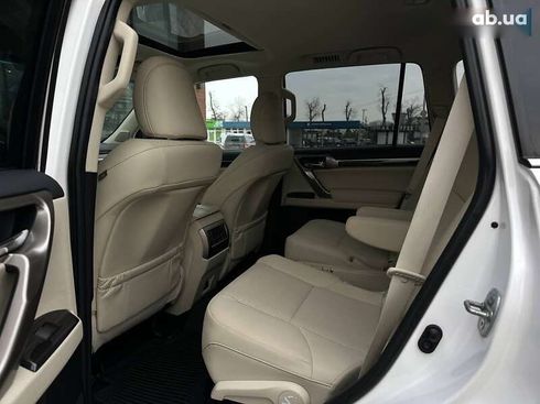 Lexus GX 2020 - фото 22