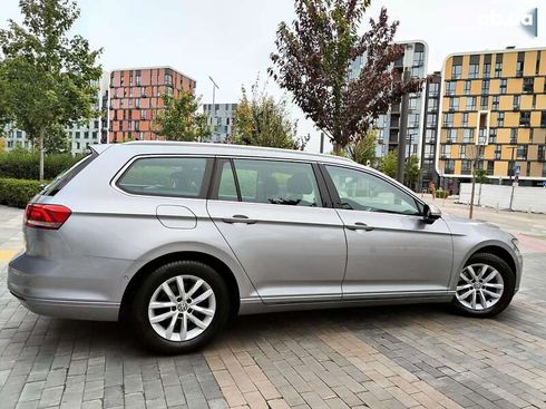Volkswagen Passat 2019 - фото 24