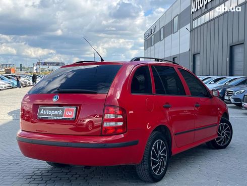 Skoda Fabia 2003 красный - фото 8