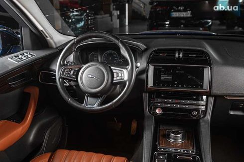 Jaguar F-Pace 2017 - фото 7
