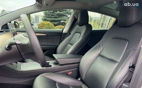 Tesla Model 3 2022 - фото 9