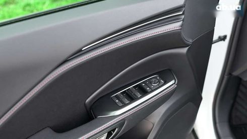Lexus LBX 2023 - фото 14