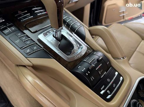 Porsche Cayenne 2012 - фото 30